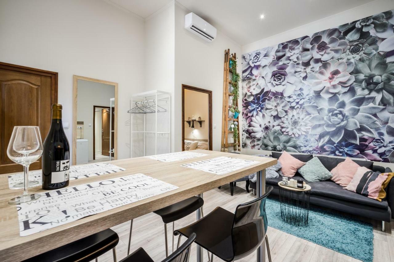 Ferienwohnung A9 Houseleek Astoria Budapest Exterior foto