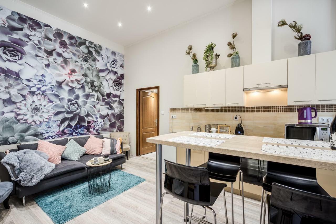 Ferienwohnung A9 Houseleek Astoria Budapest Exterior foto